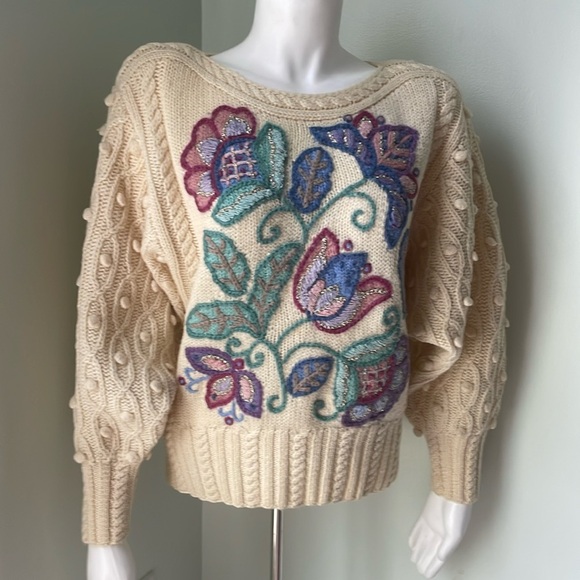 Wool Pom Pom sweater size small - Picture 1 of 10